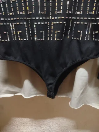 Body negro con brillos geométricos Talla M-L