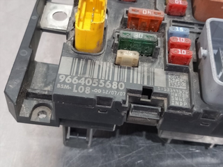 CAJA RELES / FUSIBLES CITROEN GRAND C4 PICASSO 9H