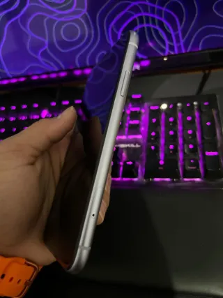 iPhone 11 64 GB Negro