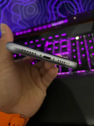 iPhone 11 64 GB Negro