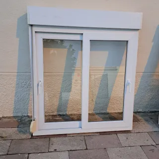 Ventana PVC corredera blanca