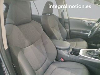 Toyota Rav4 2.5l 220H Style