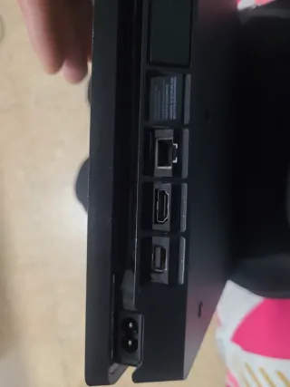 PS4 Slim 1TB + Juegos + Mando + Cables