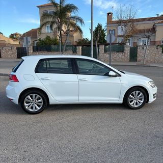 Volkswagen Golf 7 TDI ! ÚNICO PROPIETARIO !