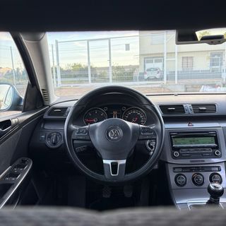 VOLKSWAGEN PASSAT 2.0 TDI ! UNICO PROPIETARIO !