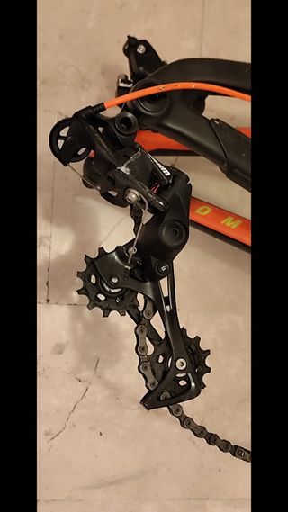 Santa Cruz carbon .tg M tratt.