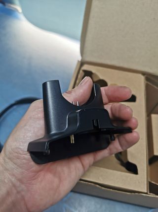 Auricular DECT inalámbrico dúo para llamadas Plantronics SAVI W720