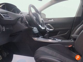 Peugeot 308 5p Allure 1.5 BlueHDi 96KW (130CV)