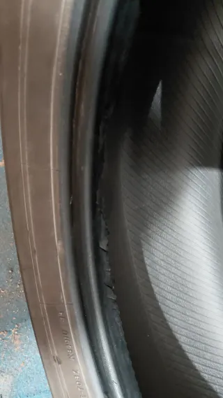 Neumático 225/55/18