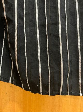 Camisa Preta às Listras Prateadas