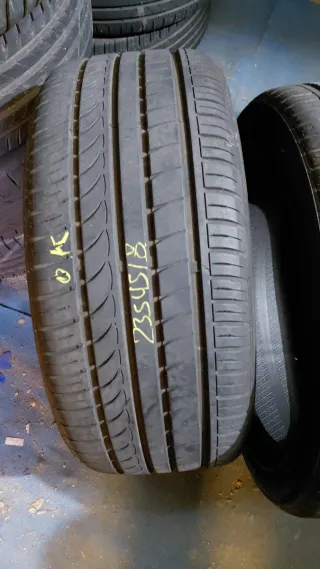 Neumático 235/45/18