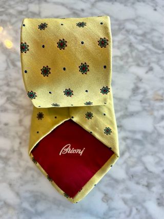 Corbata. Brioni .