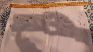 Vaqueros blancos corte regular T40