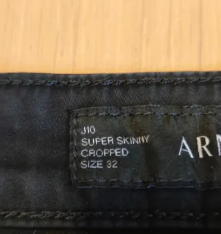 Pantaloni Armani Super Skinny Cropped Taglia 32