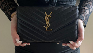 Cartera YSL Negra con Cadena Dorada