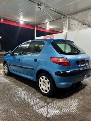 Peugeot 206 2001
