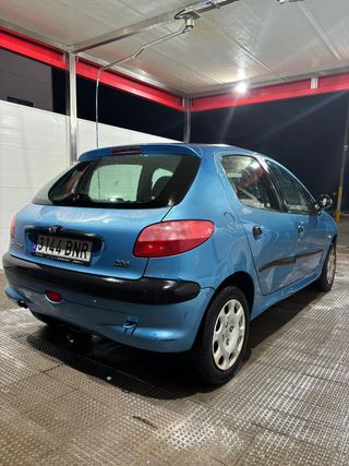 Peugeot 206 2001
