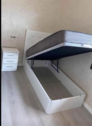 Canapé  / Somier / Colchón / Armario