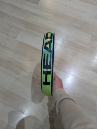 Pala de pádel HEAD Evolution Team 370.