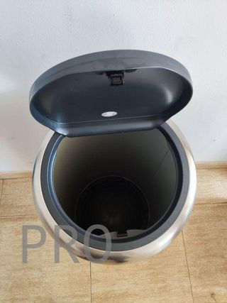 Brabantia Touch Mecanismo de Apertura con un Toque