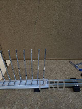 Pantalonero de Montaje Lateral para Armario Emuca