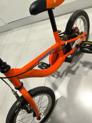 Bicicleta infantil naranja B-PRO
