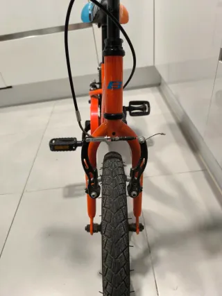 Bicicleta infantil naranja B-PRO