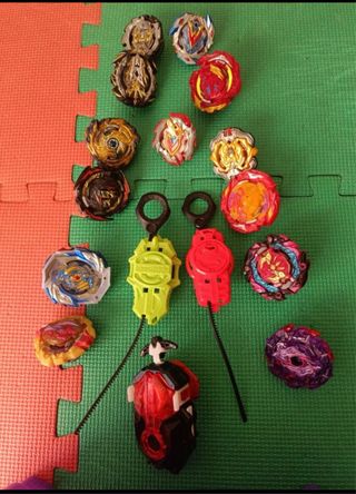 Estadio Beyblade y 12 peonzas