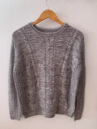 Jersey Pull&Bear trenzado gris