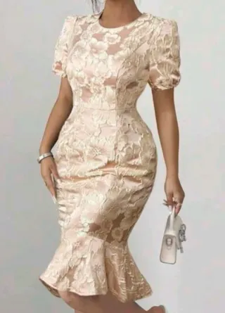Vestido elegante beige y dorado talla L