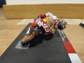 Maquetas Moto GP Marc Márquez y Jorge Lorenzo