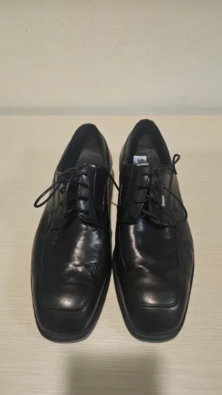 Zapatos de piel negros