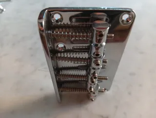 Puente Bajo 4 Cuerdas Cromado