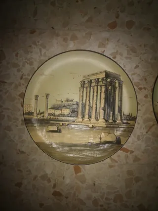 Plato decorativo antiguo