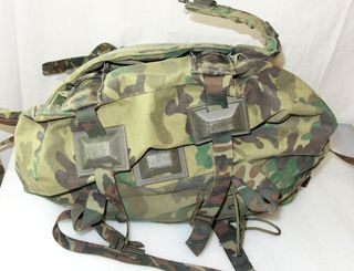 Mochila Altus camuflaje