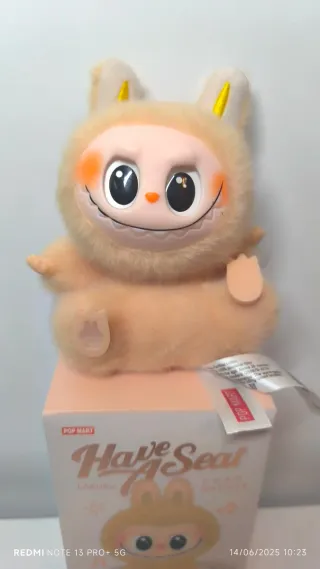 Labubus pack de 2 unidades.