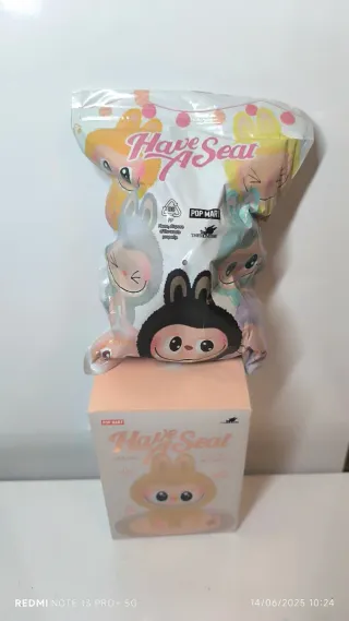 Labubus pack de 2 unidades.