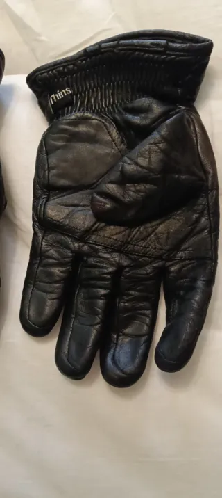 Guantes talla L de moto Shark y funda casco