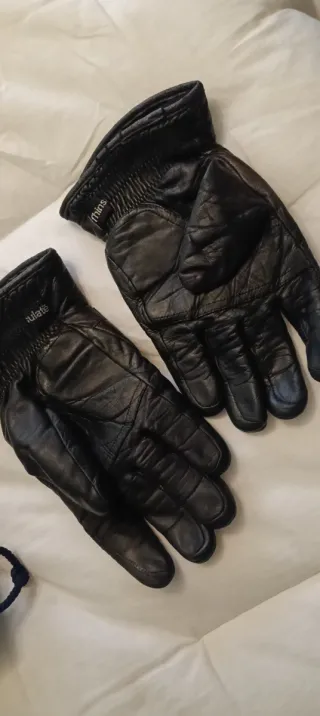 Guantes talla L de moto Shark y funda casco