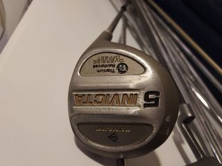 Palos de Golf Invicta con Bolsa