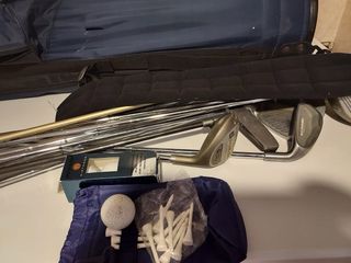 Palos de Golf Invicta con Bolsa