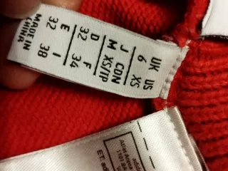 Pantaloni sportivi Adidas rossi con bande