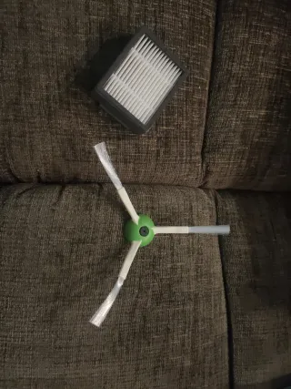 Recambios Roomba: Filtro y Cepillo Lateral