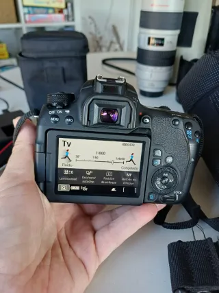 Cámara Canon EOS 77D + Sigma 15-50 mm 2.8