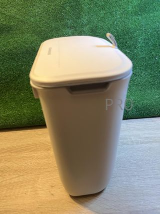 Cubo de basura colgante