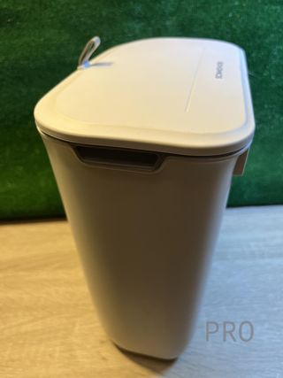 Cubo de basura colgante