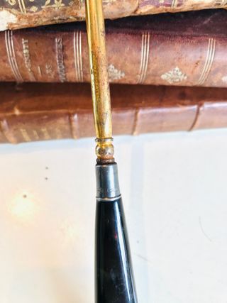 GANCHO VICTORIANO PARA ATAR BOTONES