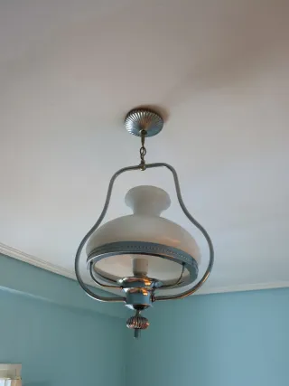 Lámpara quinqué eléctrica plata y cristal