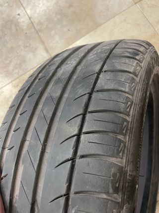 Neumático como nuevo