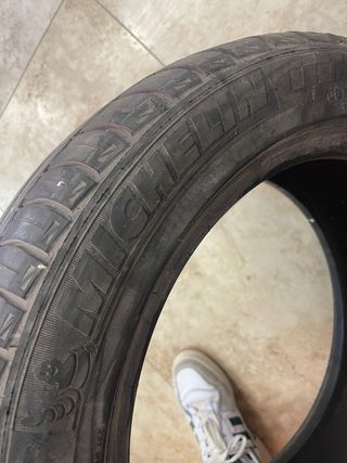 Neumático como nuevo